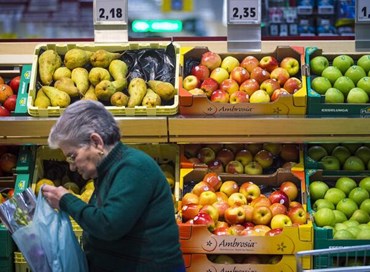 Crolla la fiducia dei consumatori