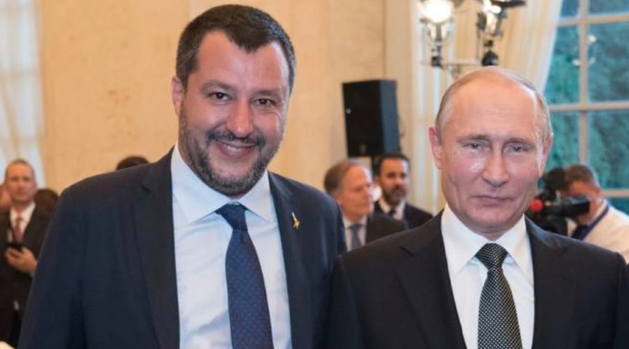 La “manina” russa dietro la crisi di governo