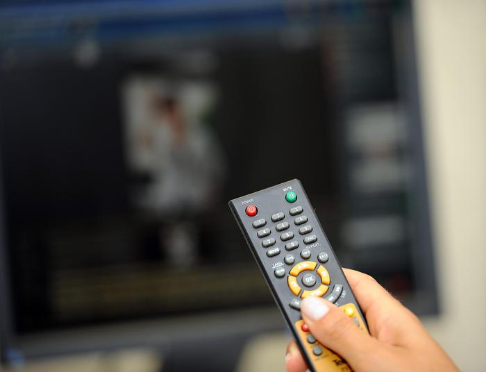 Risparmiare sulle utenze domestiche: internet, telefono e pay tv
