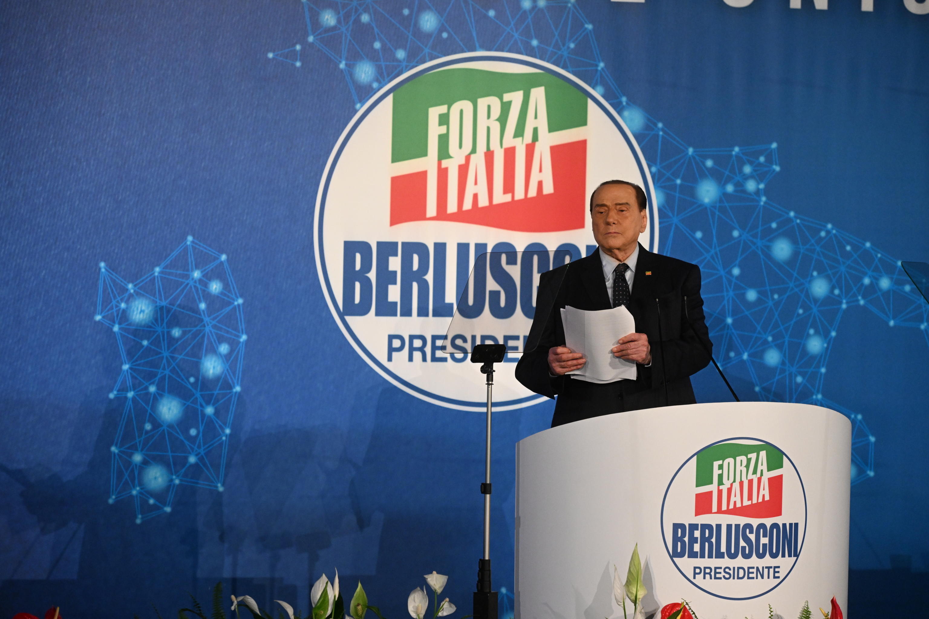 Berlusconi: “Ponte sullo Stretto una priorità”