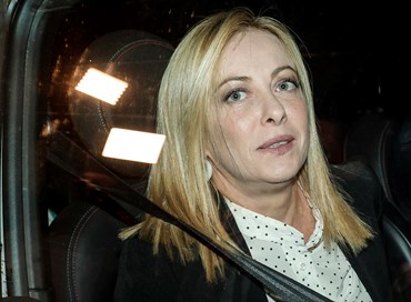 Ministri politici o resa incondizionata della politica?
