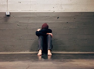 Tentati suicidi: allarme tra gli adolescenti