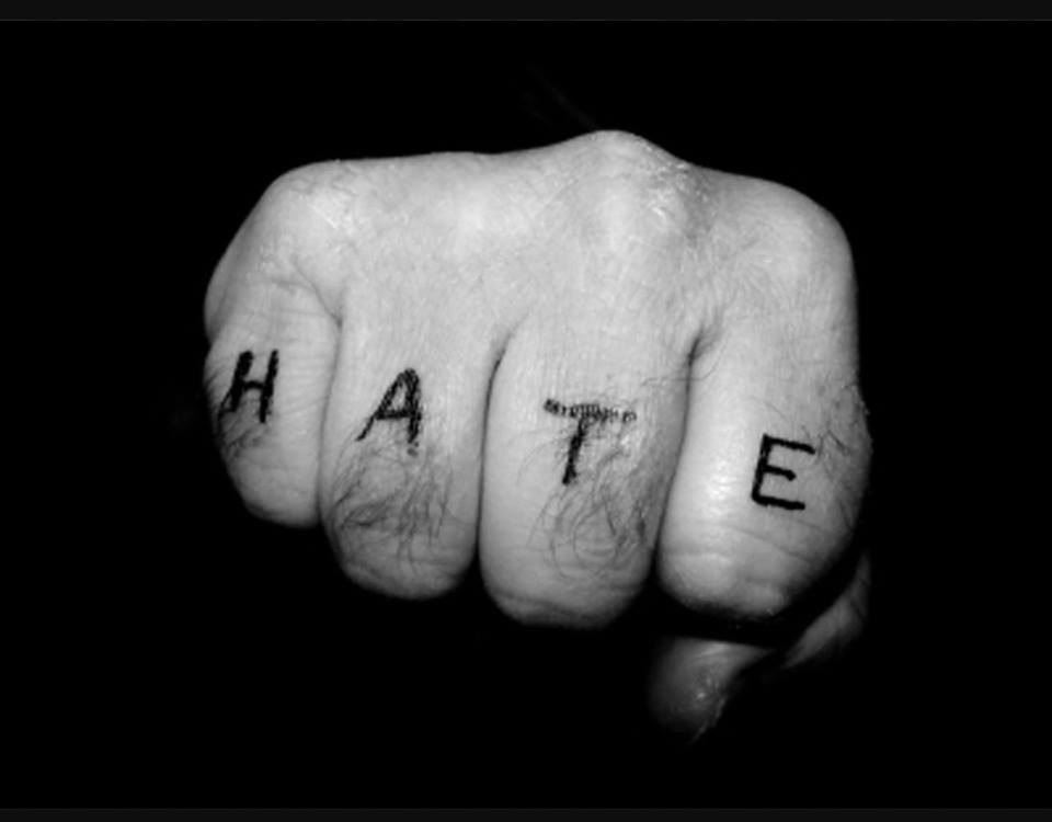 La sinistra inaugura una nuova stagione d’odio