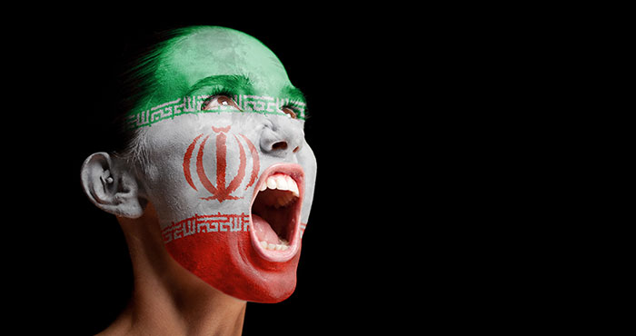 Iran: la “rivolta dei veli” e le crepe del regime