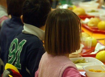 Mense scolastiche biologiche: ecco l’assurdo procedimento normativo