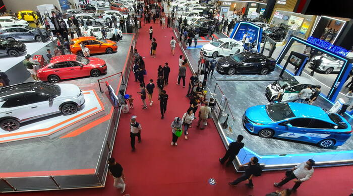 Automotive, imprese ancora legate a motori tradizionali