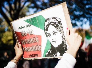 Commemorazione Mahsa Amini: la polizia spara ai manifestanti