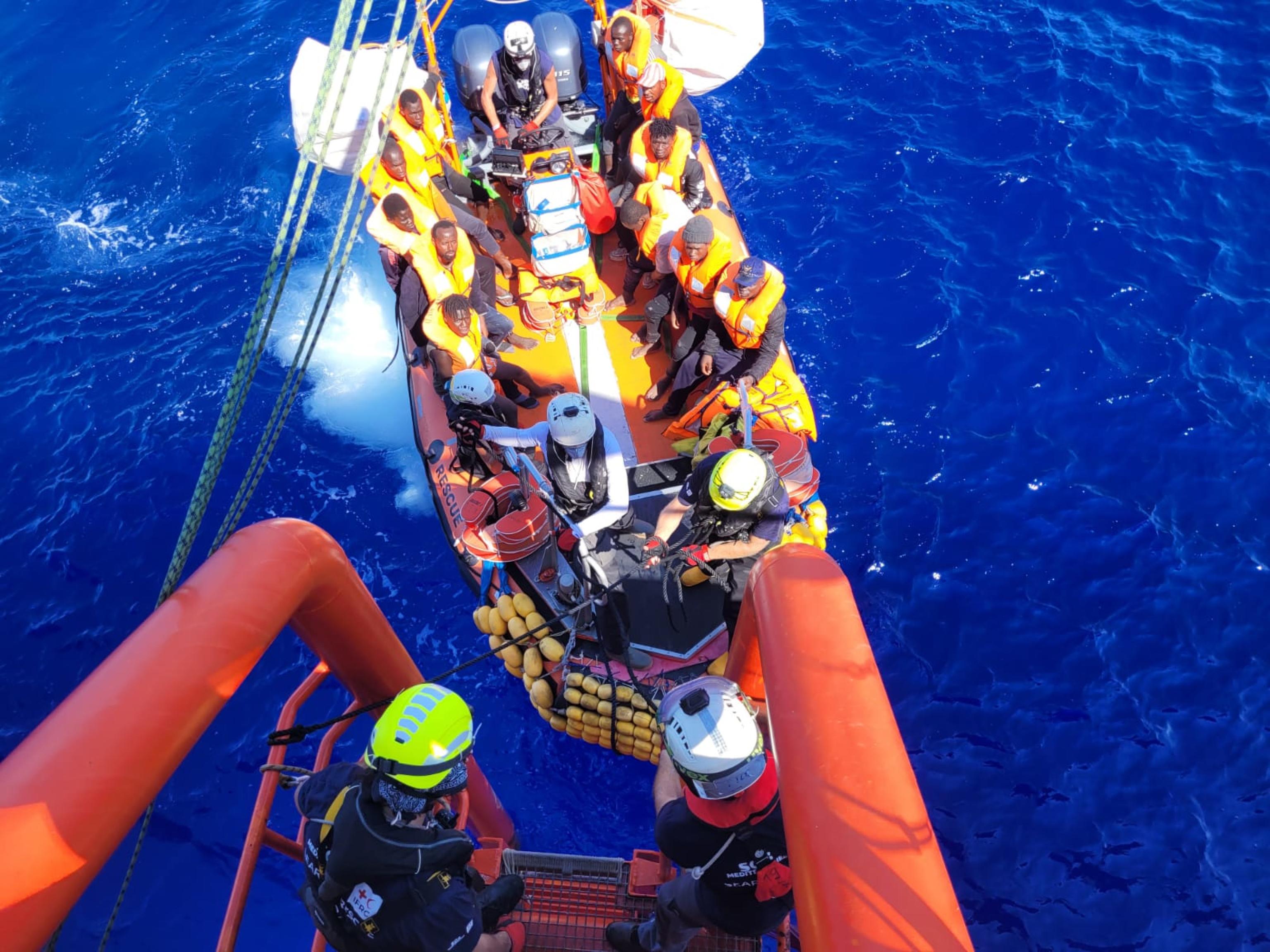 Povera, ridicola Francia