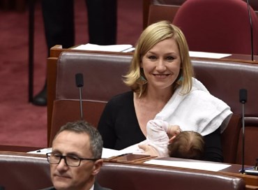 Il Parlamento desacralizzato