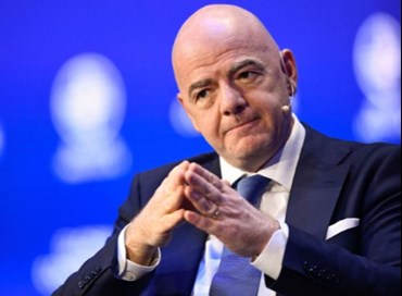Mondiali in Qatar, l’ipocrisia senza frontiere di Infantino