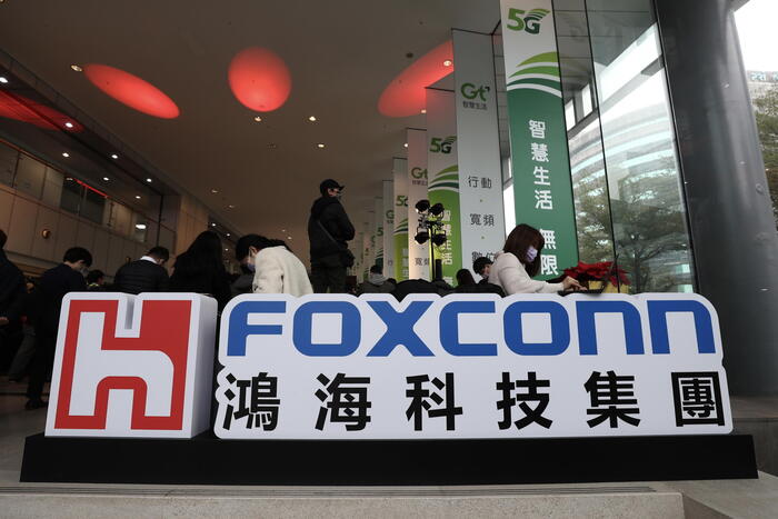 Cina, maxi-protesta nello stabilimento di iPhone