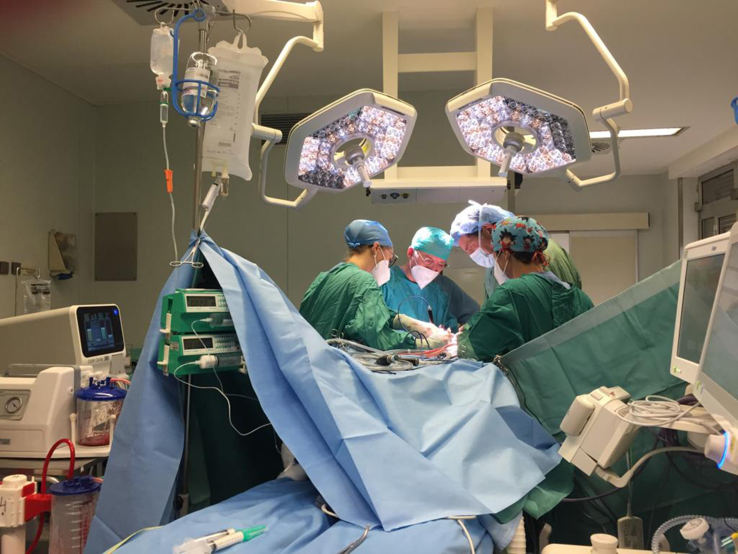 Bimbo operato al cervello mentre ascolta Mozart