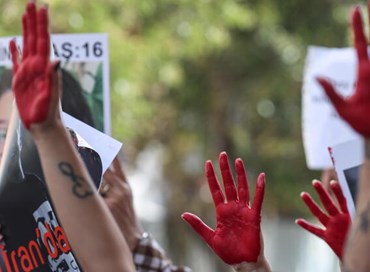 Iran, prima condanna a morte di un manifestante