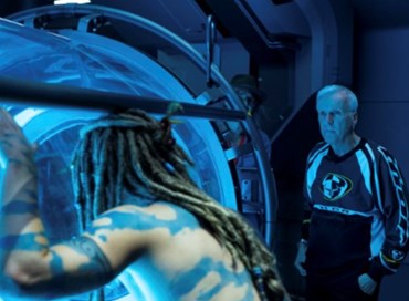 Cinema, “Avatar 2” di James Cameron sfida la crisi della sala