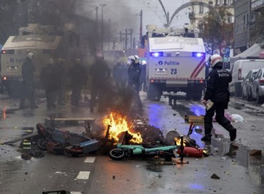 Disordini a Bruxelles: simbolo del fallimento della politica migratoria