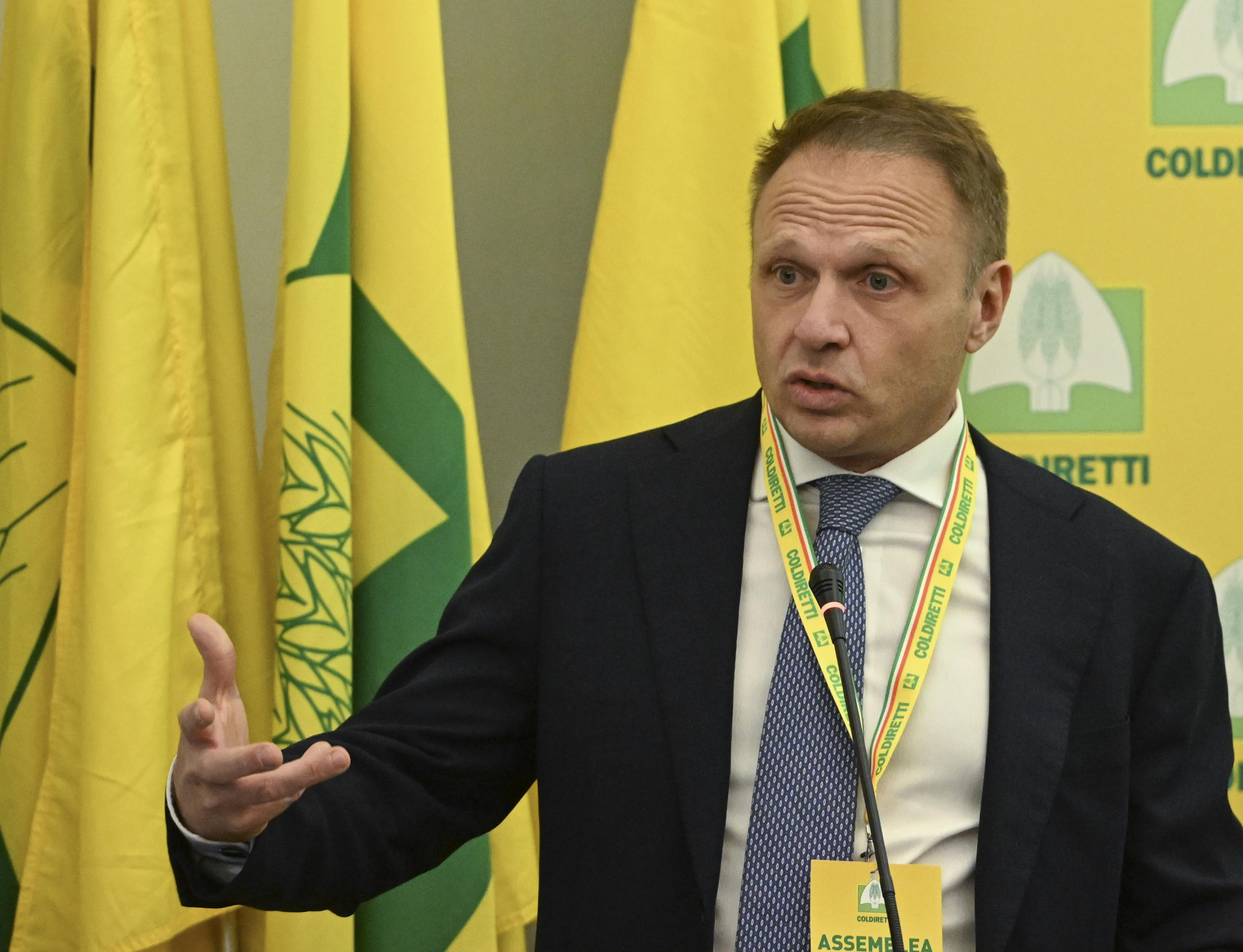 Governo, Lollobrigida: “Spread in calo e mercati positivi”