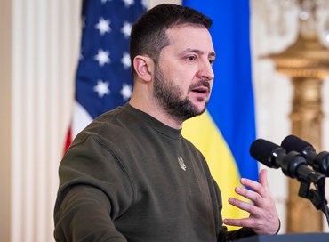 Investimento in democrazia o guerra per procura?