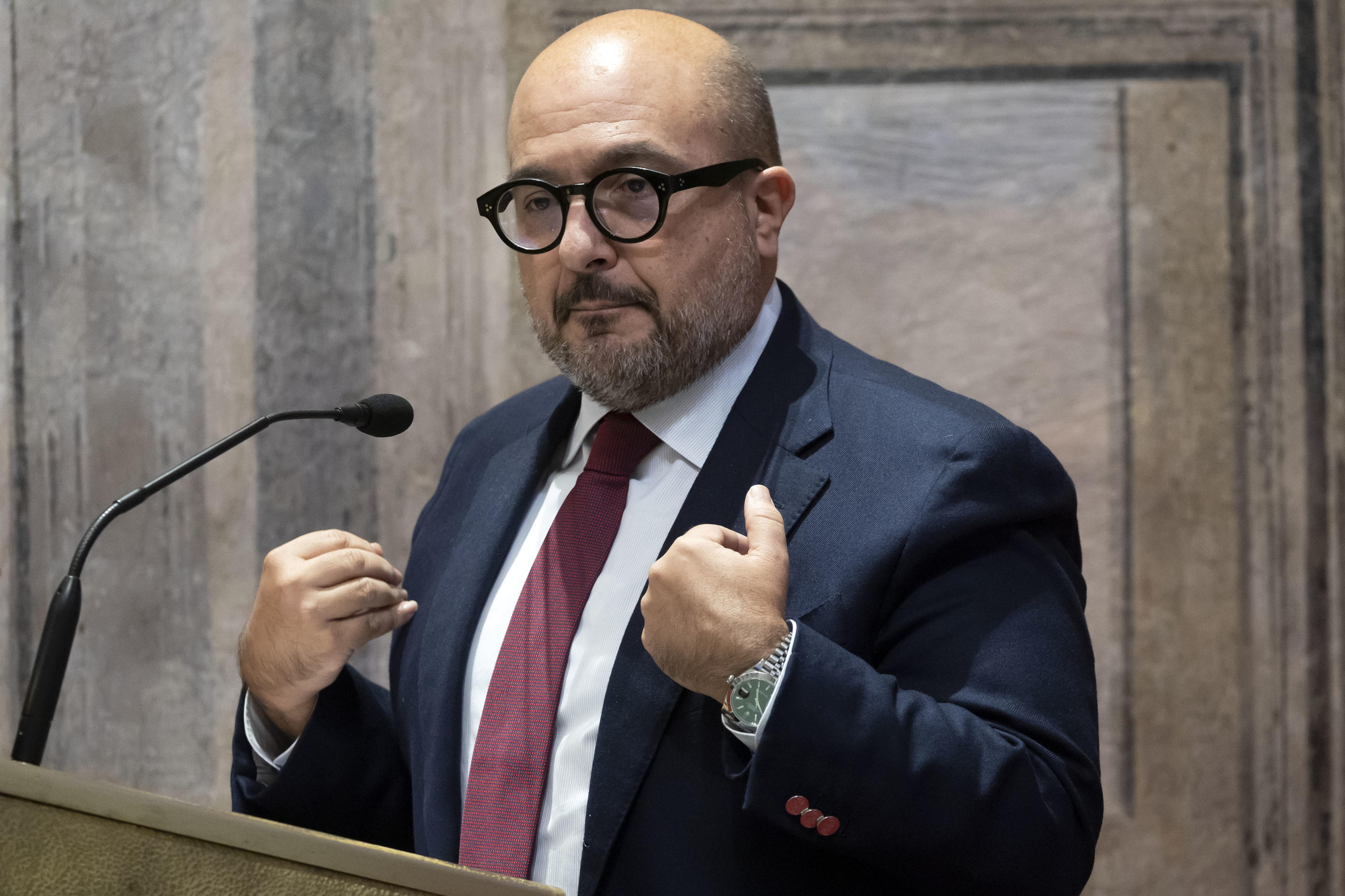 Sangiuliano: “Uso dei termini anglofoni è snobismo radical chic”