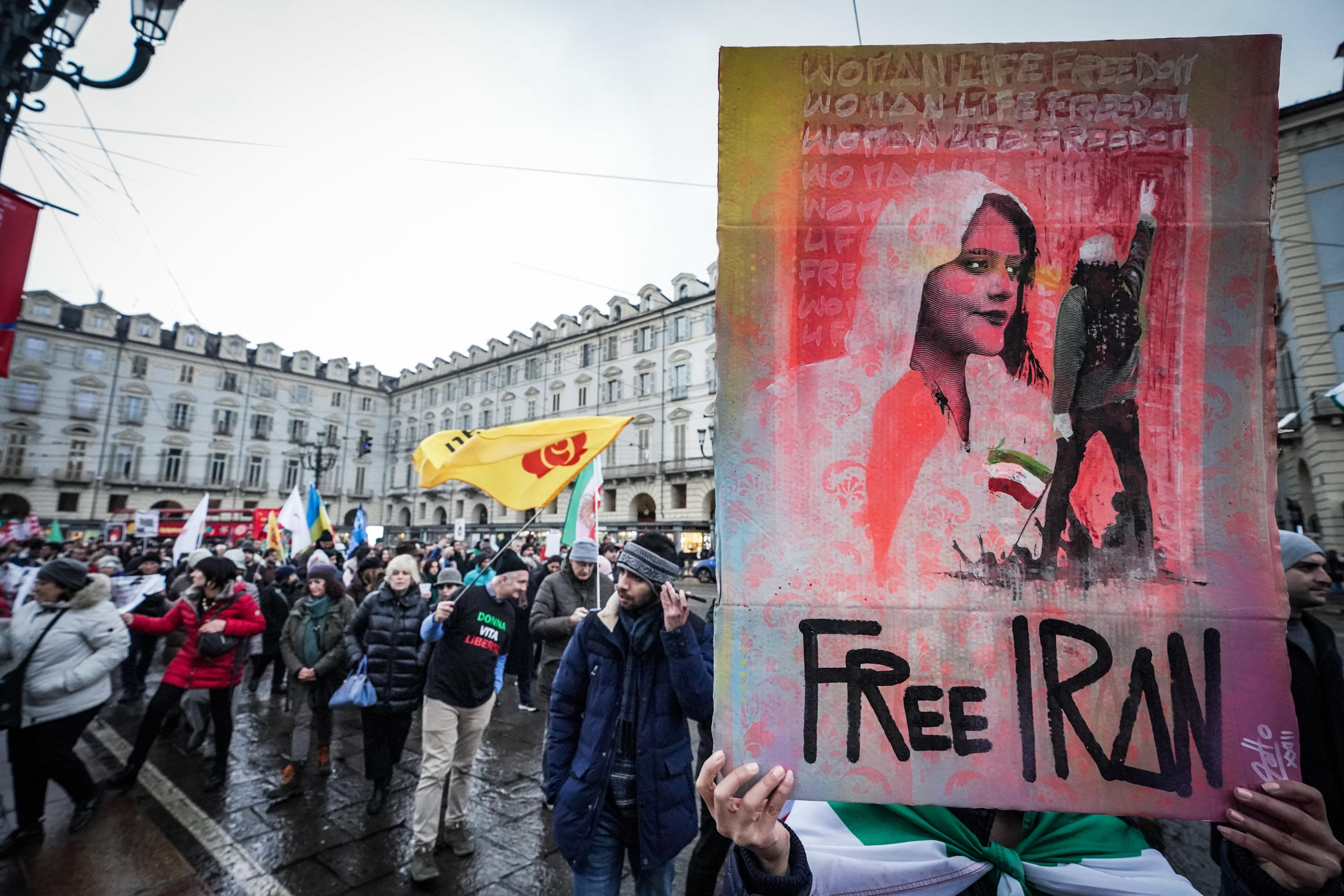 Contestatori cercansi