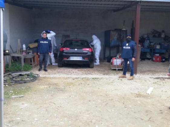Mafia, trovata l’auto di Messina Denaro