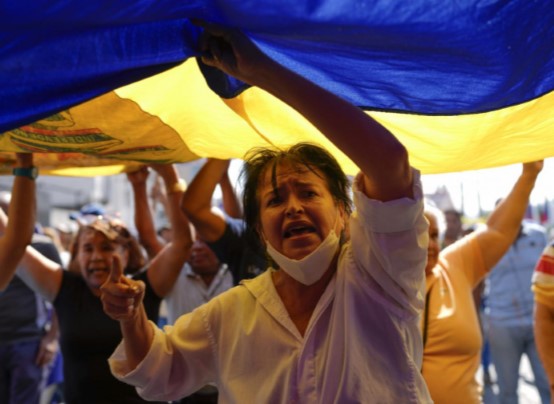 Venezuela in piazza per la libertà e salari migliori