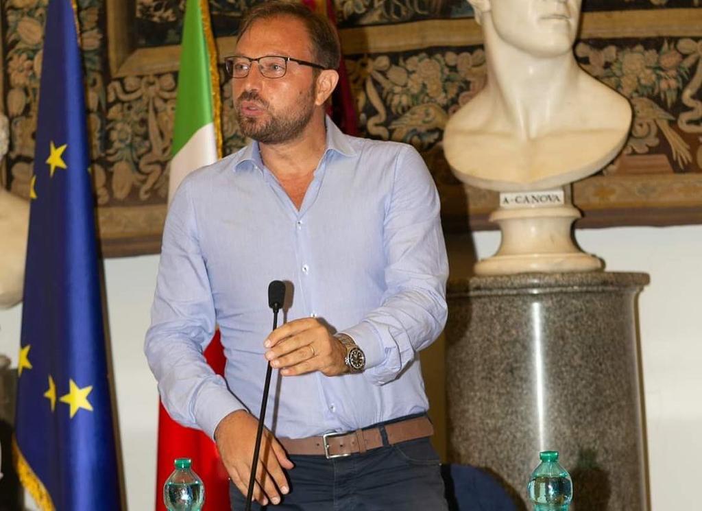 “Presidenzialismo non fermo, autonomia in piena corsa”: intervista a Santori (Lega)