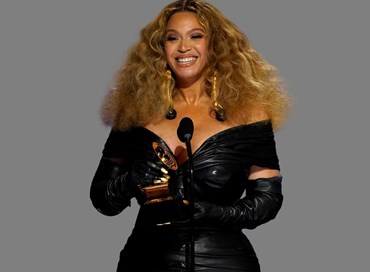 Notte dei Grammy: Beyoncé entra nella storia