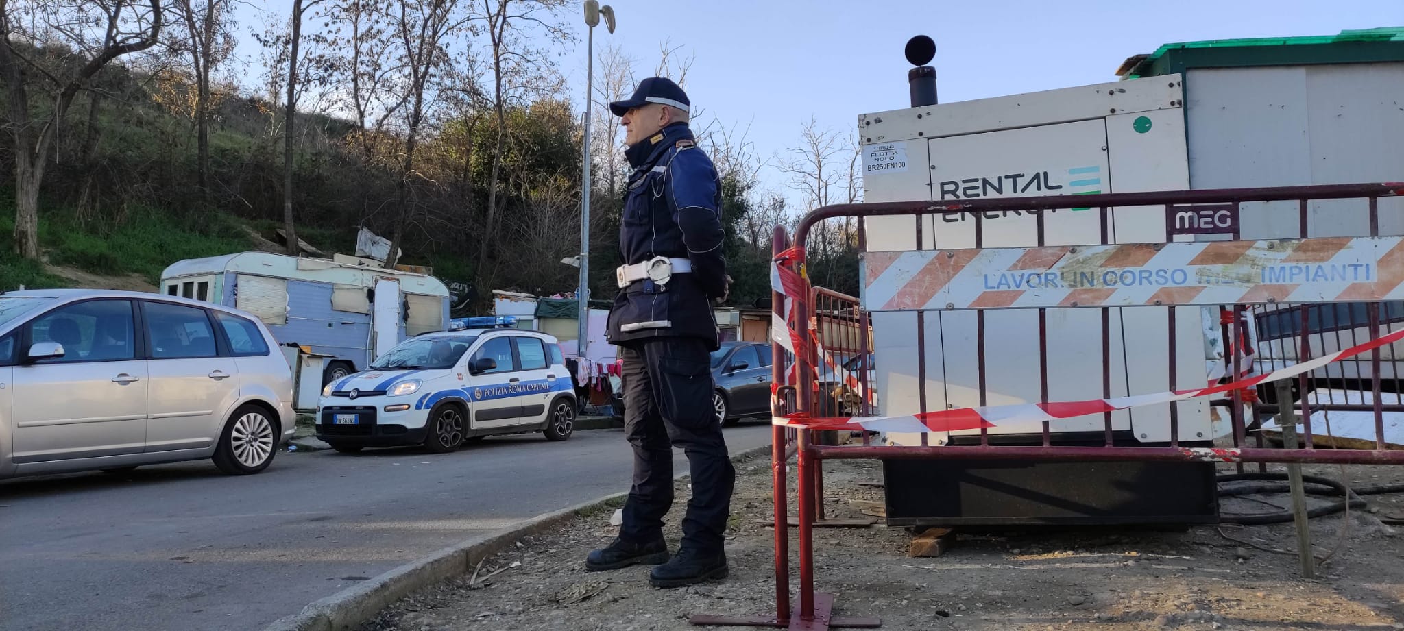 Furti d’energia: i vigili sorvegliano le centraline nel campo rom