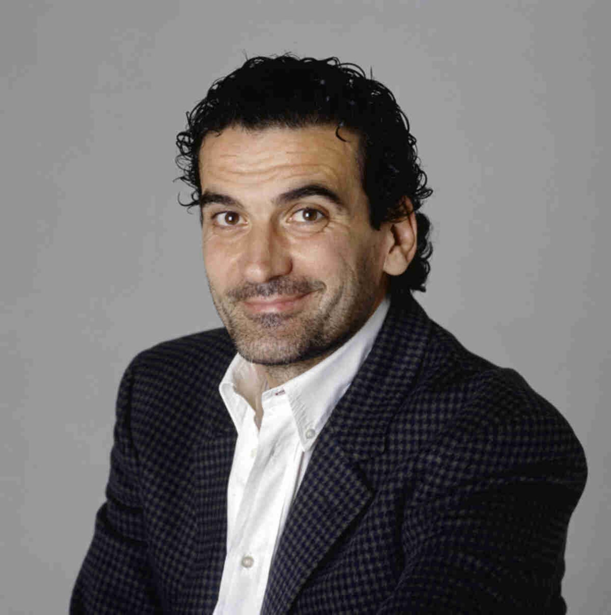 “Da domani mi alzo tardi”, il film che racconta Troisi