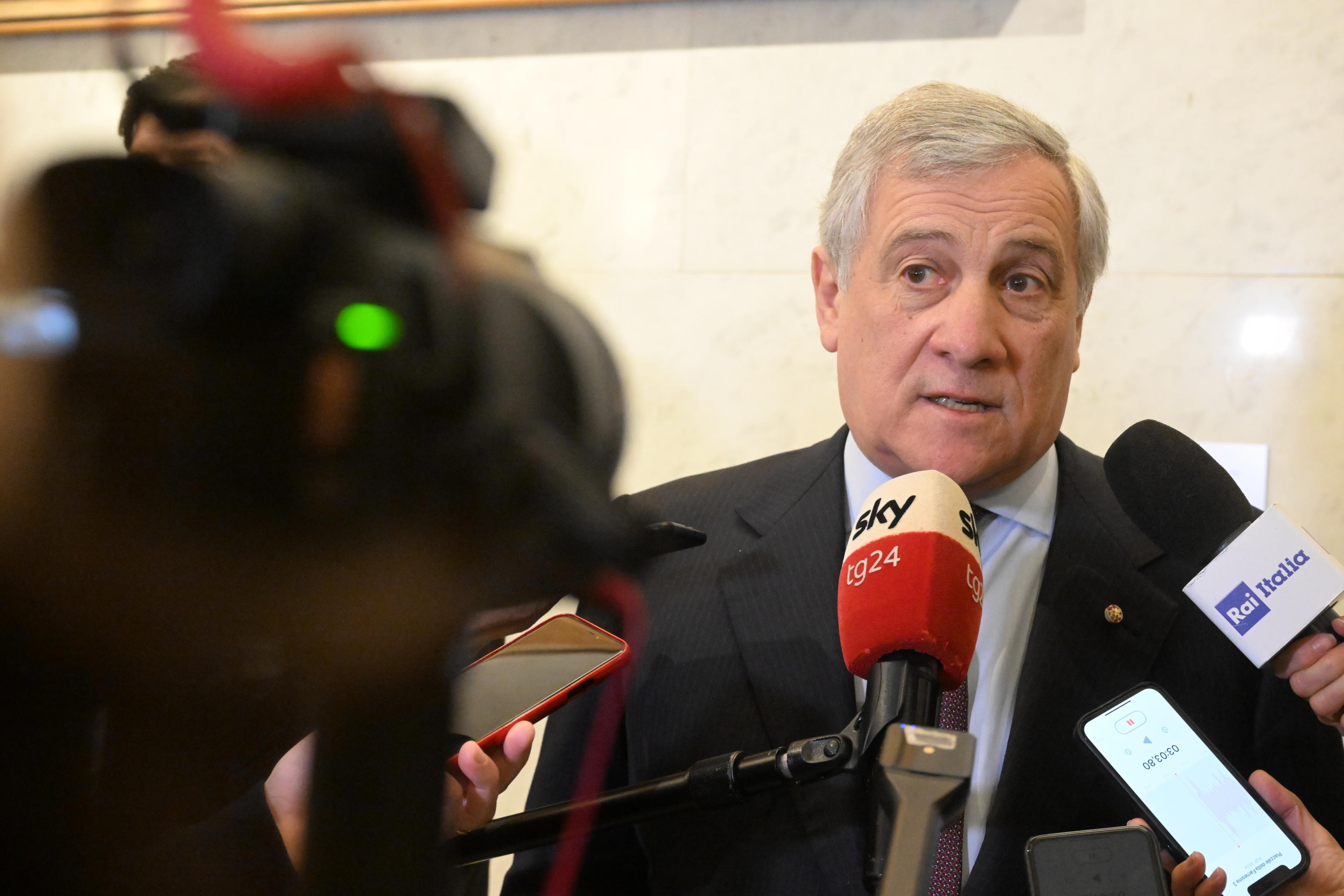 Ucraina, Tajani: “A fianco di Kiev, per ora no a nuovi decreti”