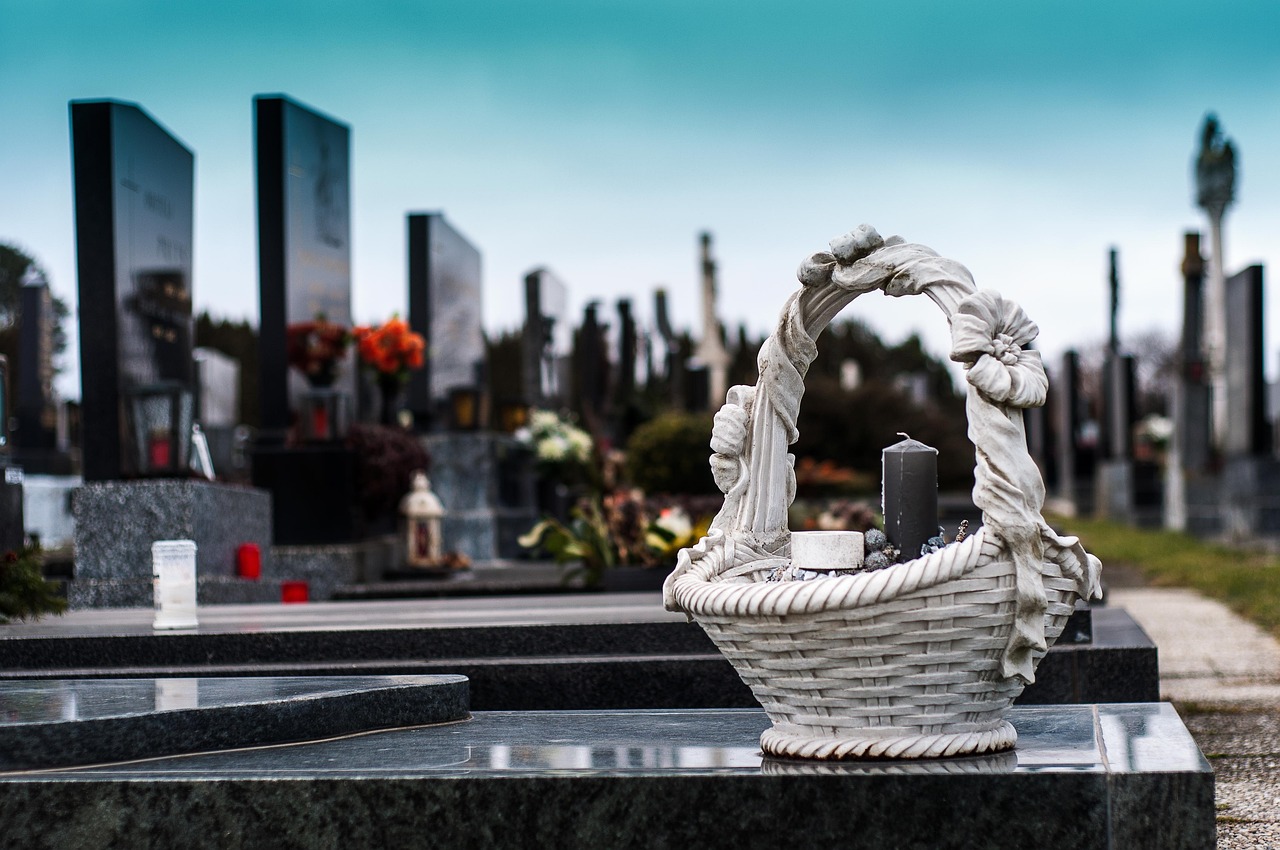 Come organizzare un funerale: tutto quello che c’è da sapere