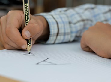 I bambini non sanno più scrivere in corsivo