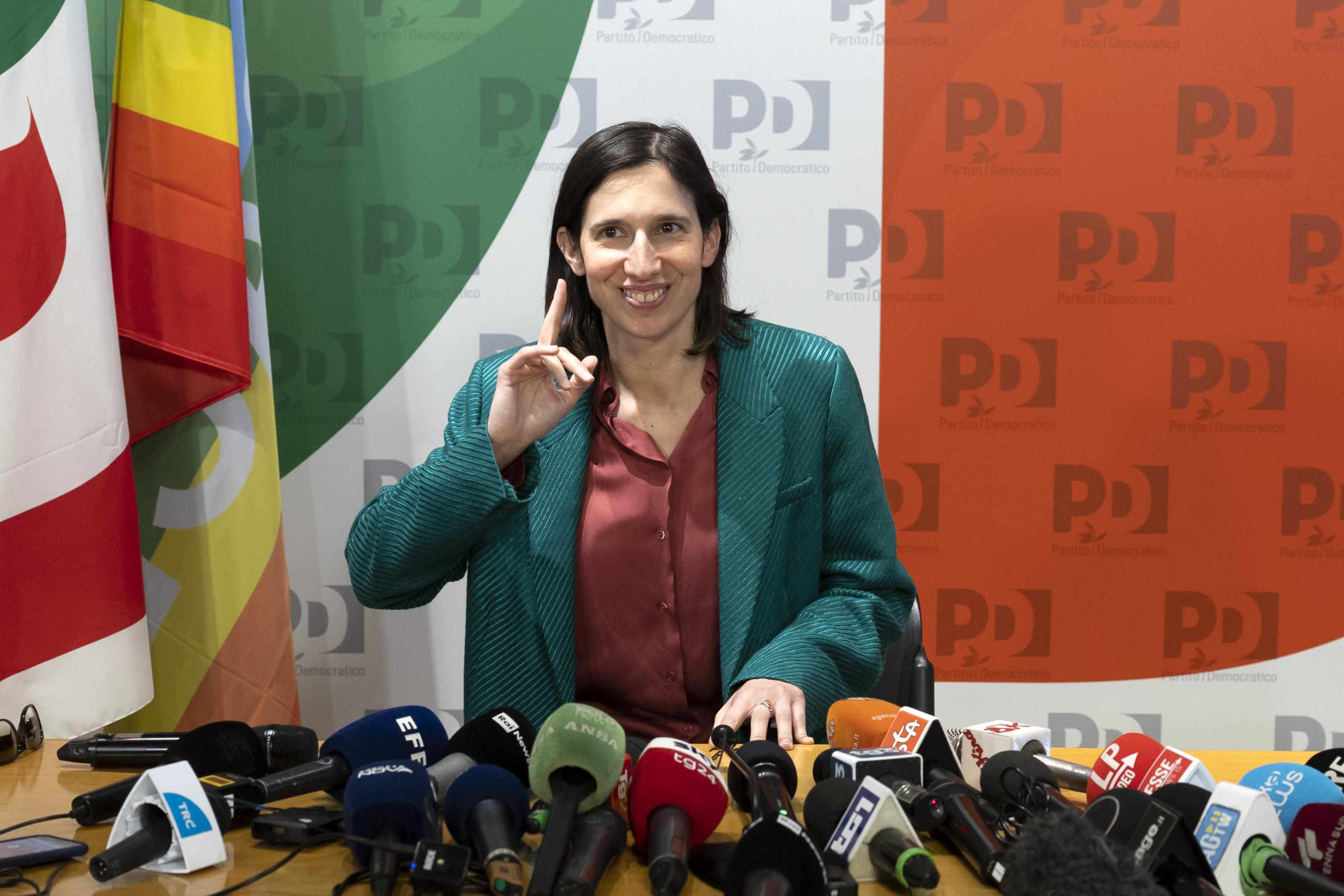 Dove va Elly Schlein? Ha vinto l’affabulazione