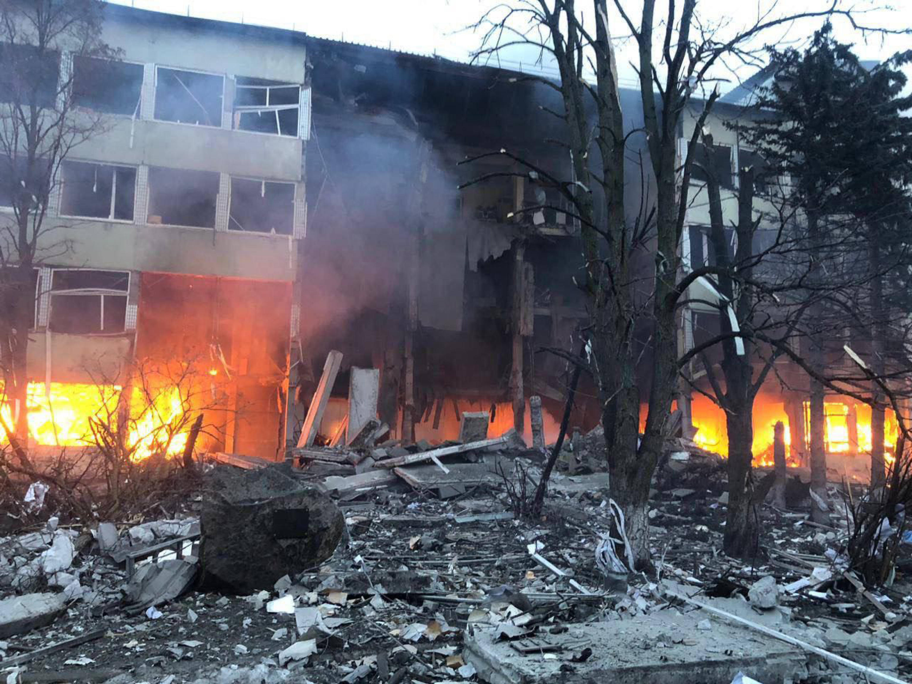 Ucraina, raid russi e bombardamenti