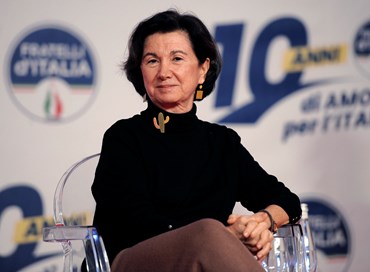 Roccella: “L’utero in affitto è il problema”