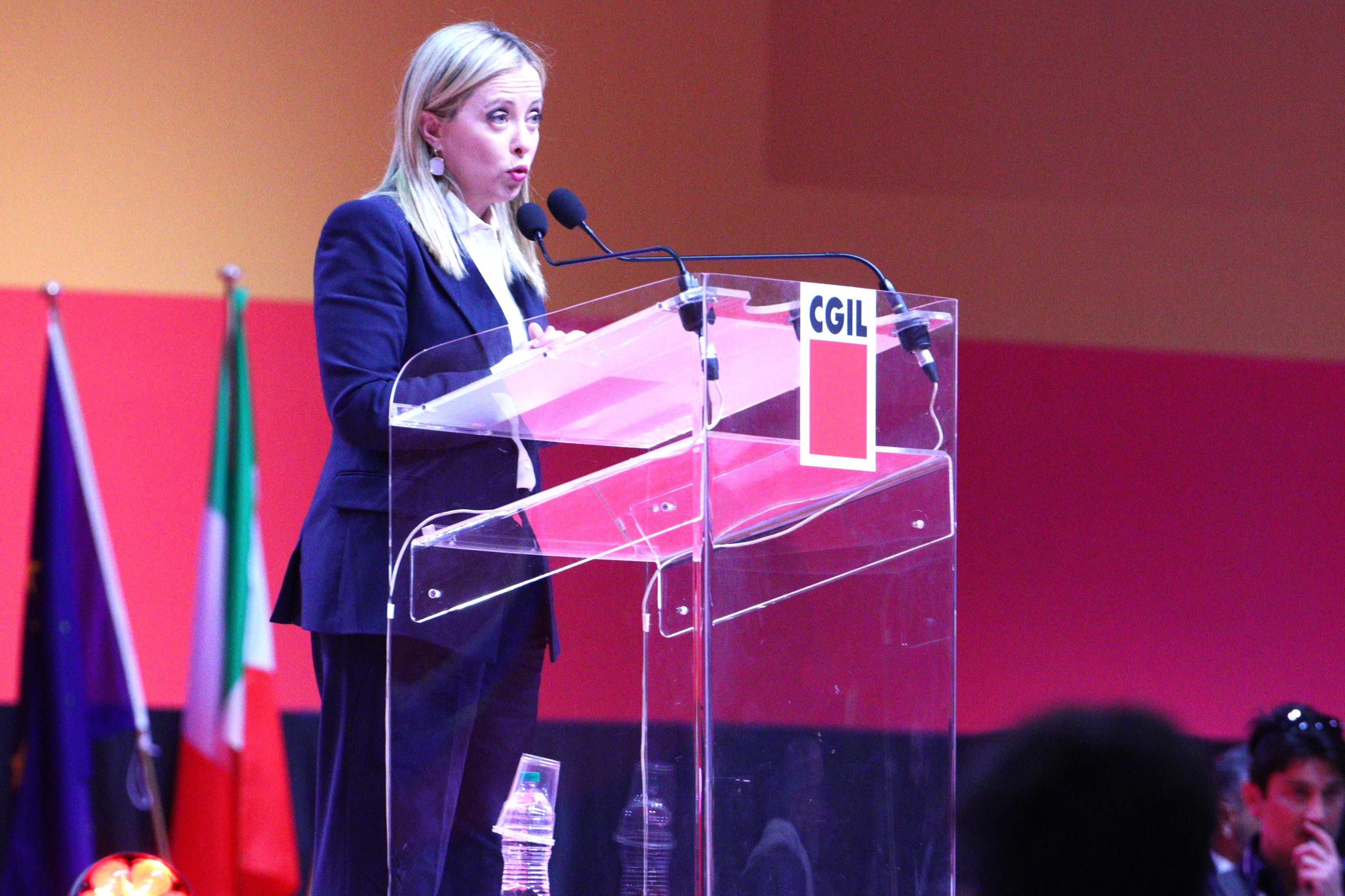 Cgil, Meloni: “Sono qui perché oggi si celebra la nascita della nazione”