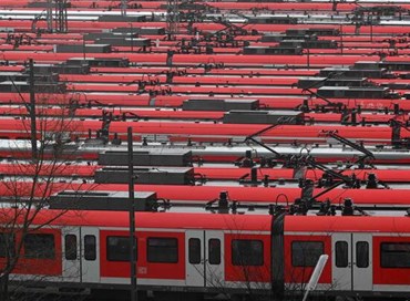 Mega sciopero in Germania: blocco dei trasporti pubblici