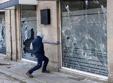 Francia: ancora proteste e disordini