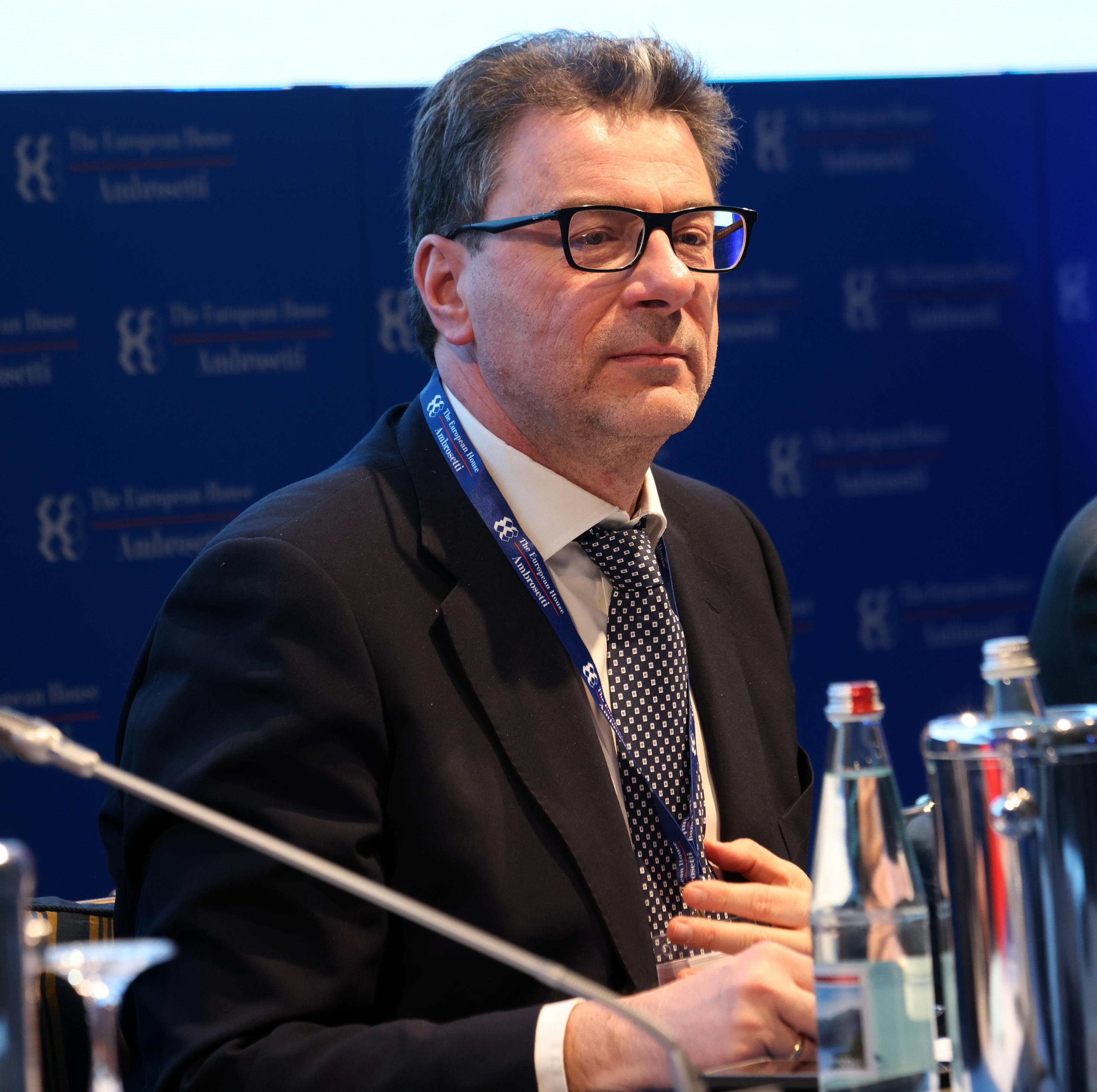 Giancarlo Giorgetti: “Un’uscita ordinata dai bonus”