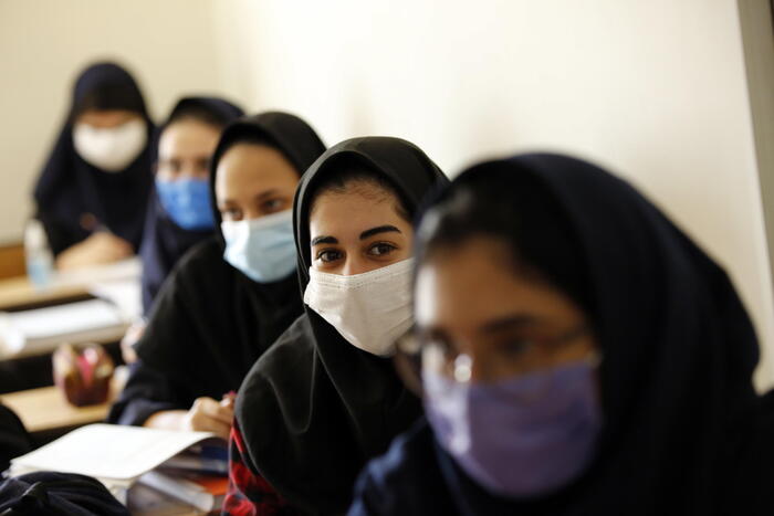 Iran, ancora casi di studentesse intossicate a scuola