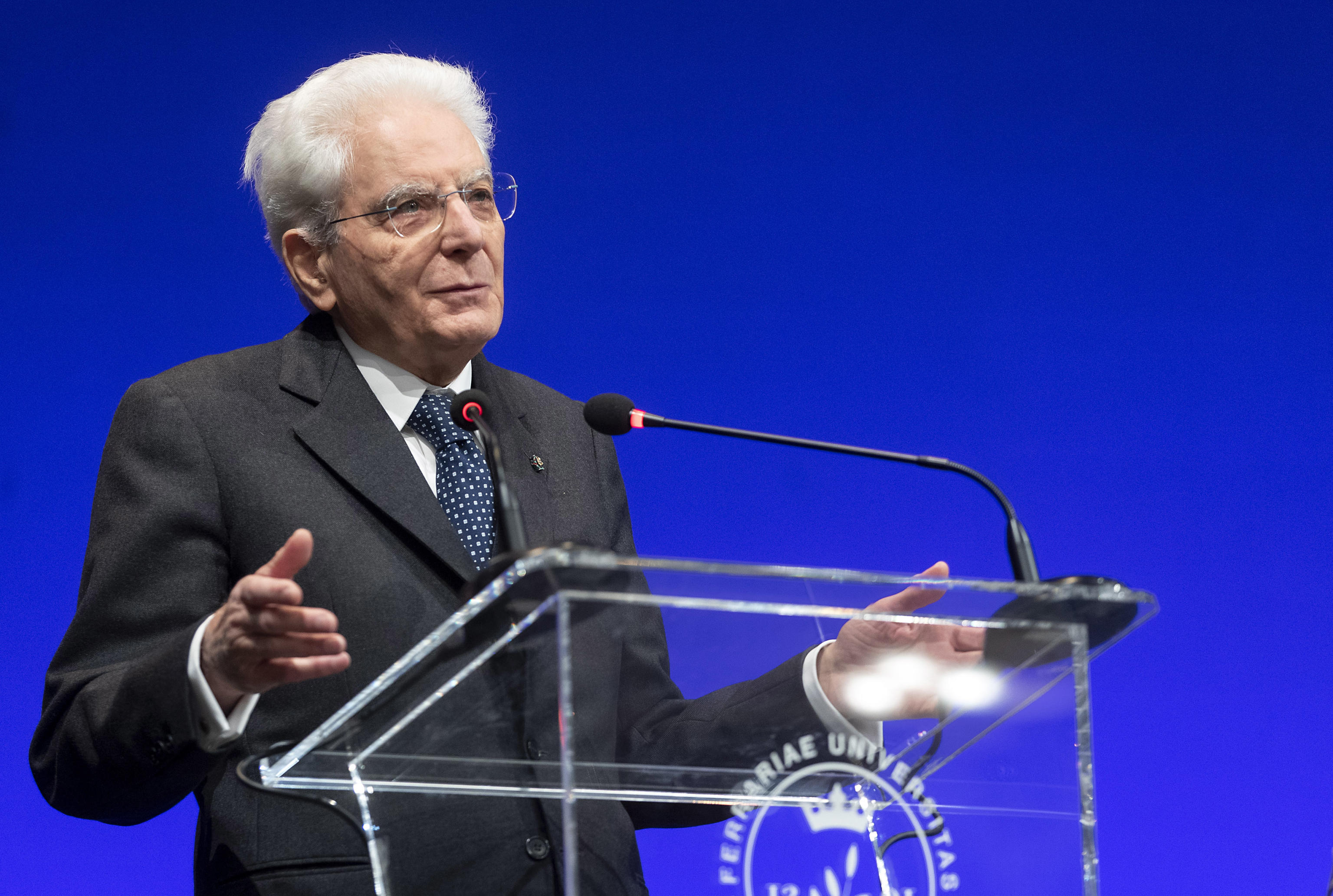 L’attivismo fuori misura del presidente Mattarella