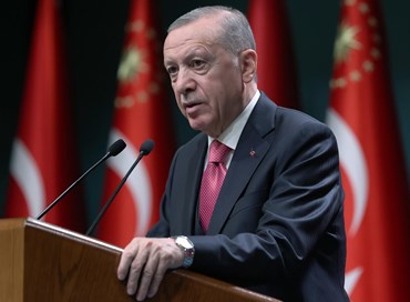 Turchia, manca un mese al voto: il piano di Erdogan