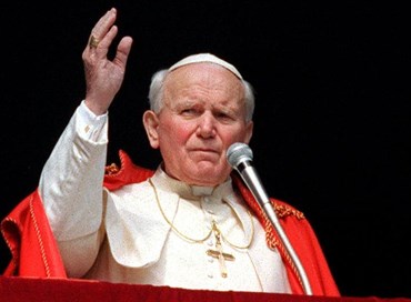 Sassolini di Lehner: sparano un’altra volta su Wojtyla