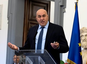 Fdi, Crosetto: “Il futuro del partito è occupare anche il centro”