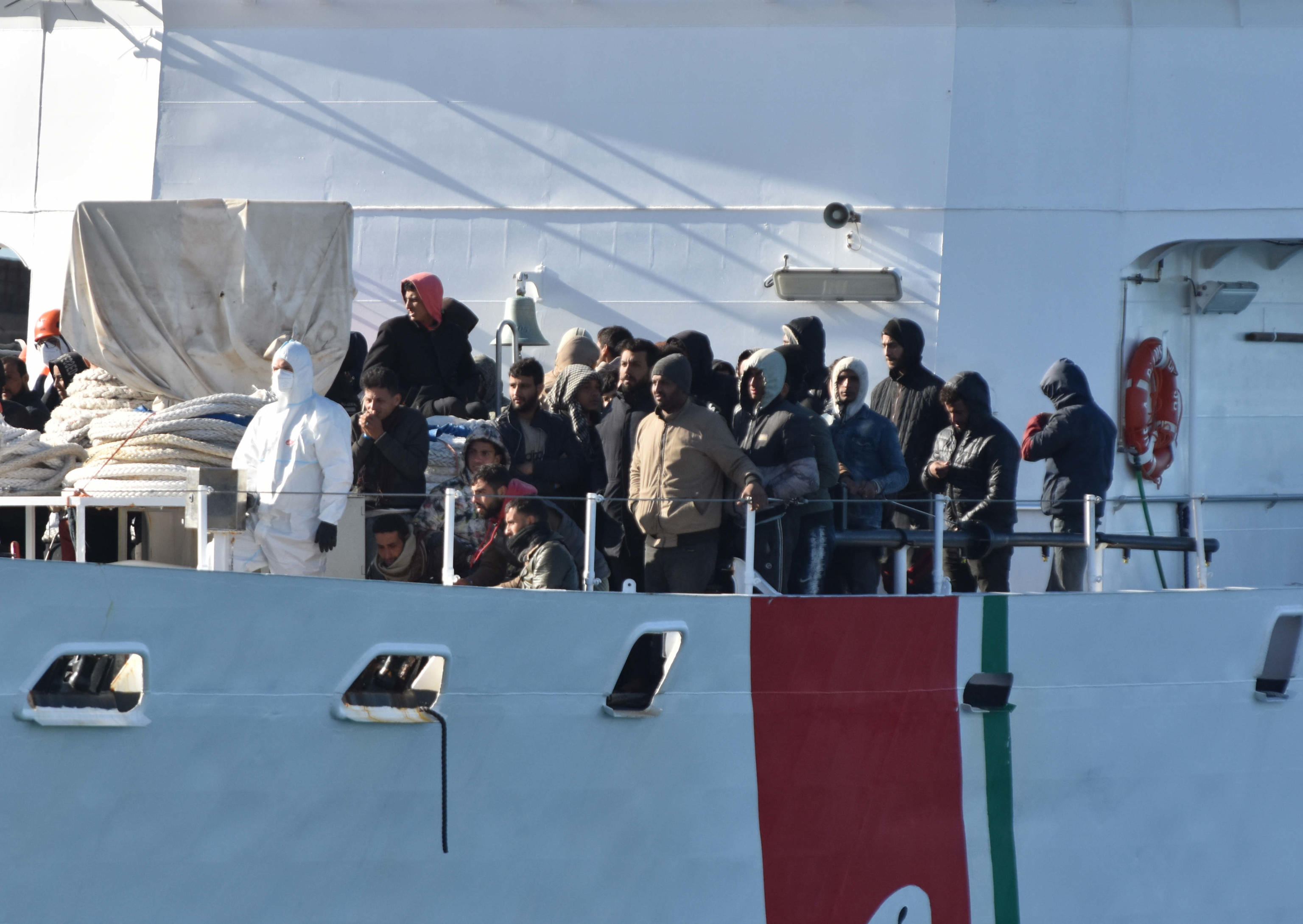 Migranti, “la sinistra nega l’emergenza”