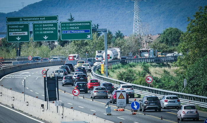 Italiani in viaggio per il ponte del 25 aprile