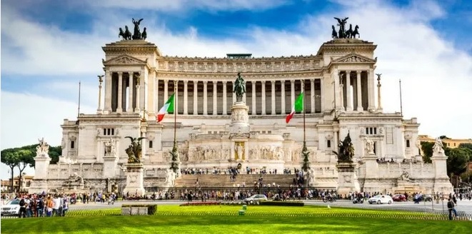 L’Opinione torna il 26 aprile