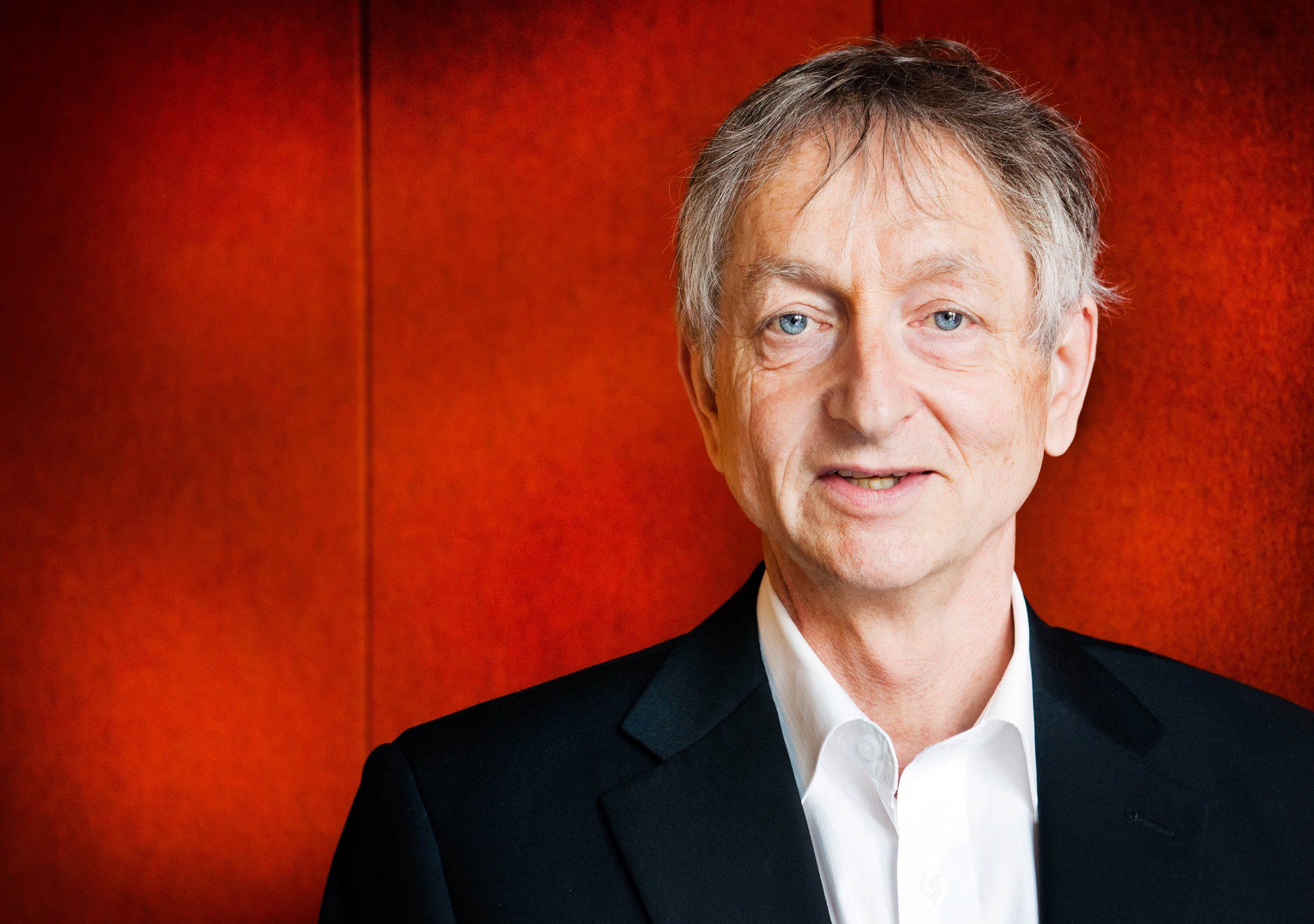 Geoffrey Hinton lascia Google: “Ci sono grossi pericoli”