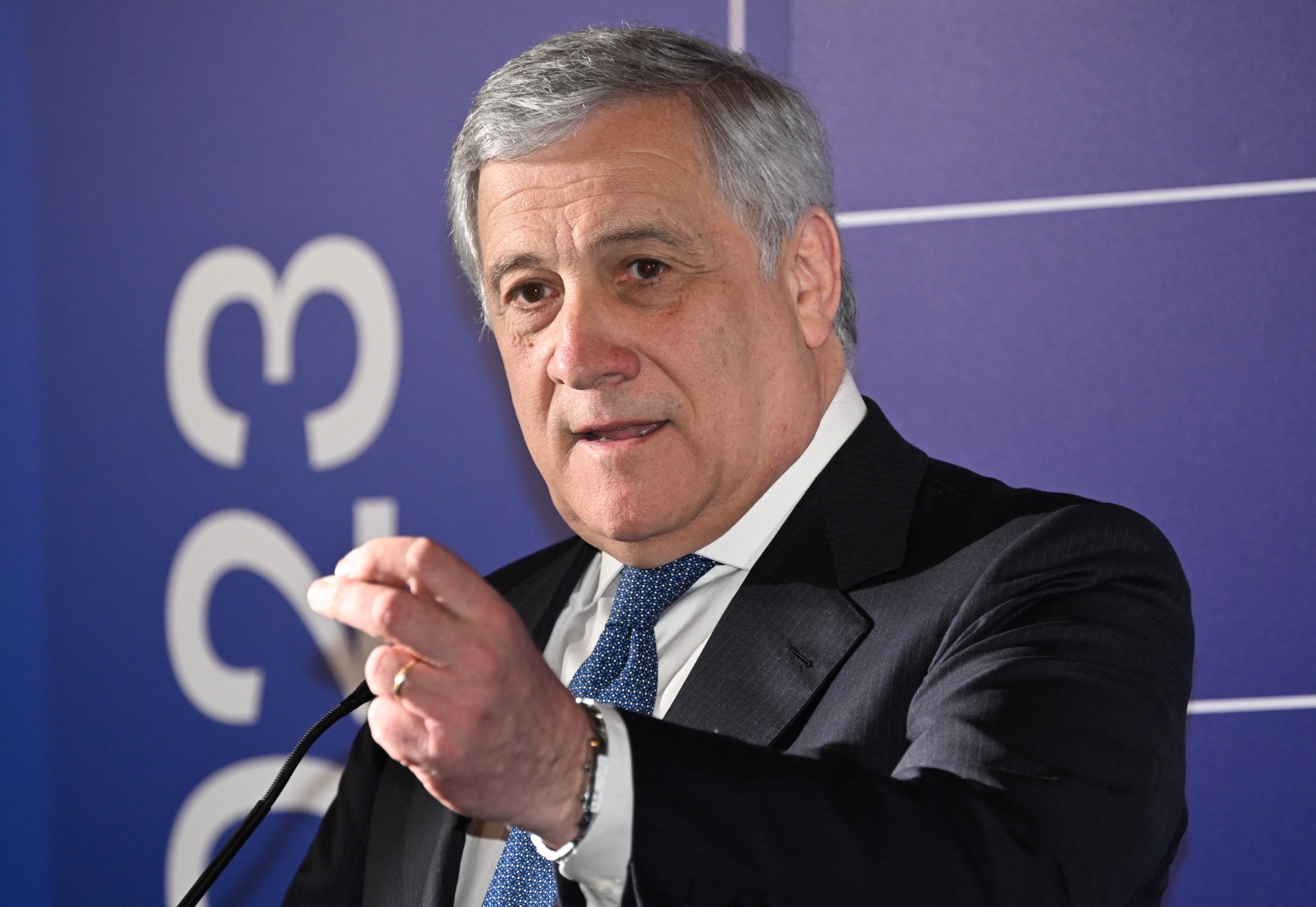 Boom migratorio se salta l’accordo sul grano: l’allarme di Tajani