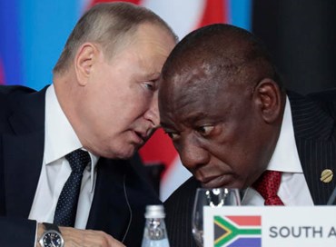 Il gioco d’azzardo del Sudafrica: armi alla Russia